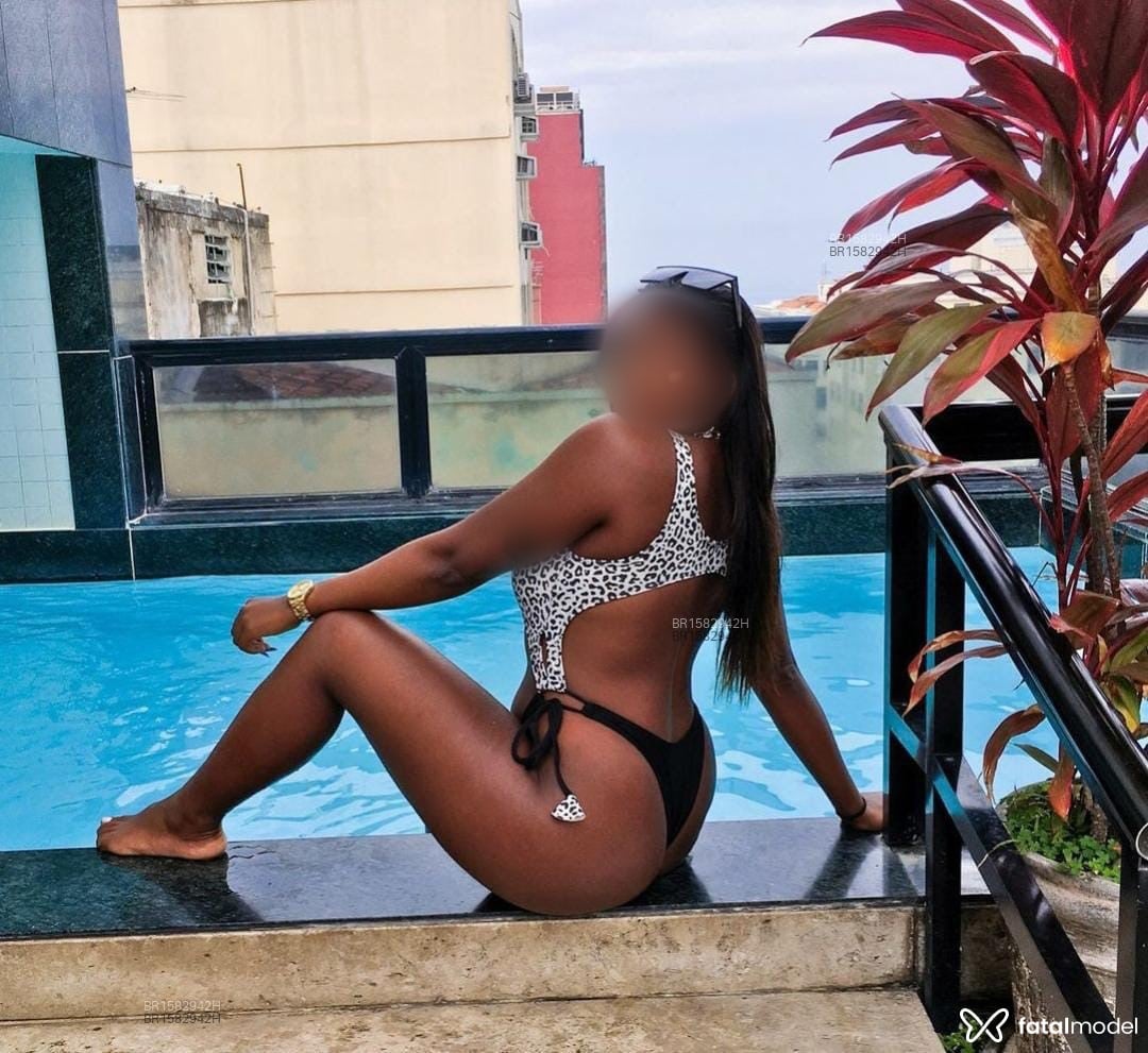 Acompanhante mulher morena (o) de olhos castanhos em Pindamonhangaba - DANYELLA