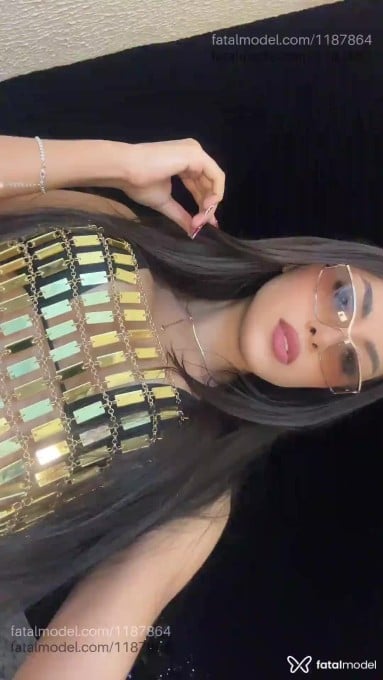 Acompanhante mulher com cabelo castanho de olhos castanhos em Chapecó - Agatha Dias
