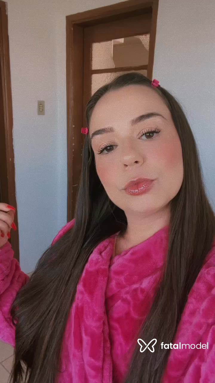 Acompanhante mulher com cabelo castanho de olhos castanhos - Jadi Souza