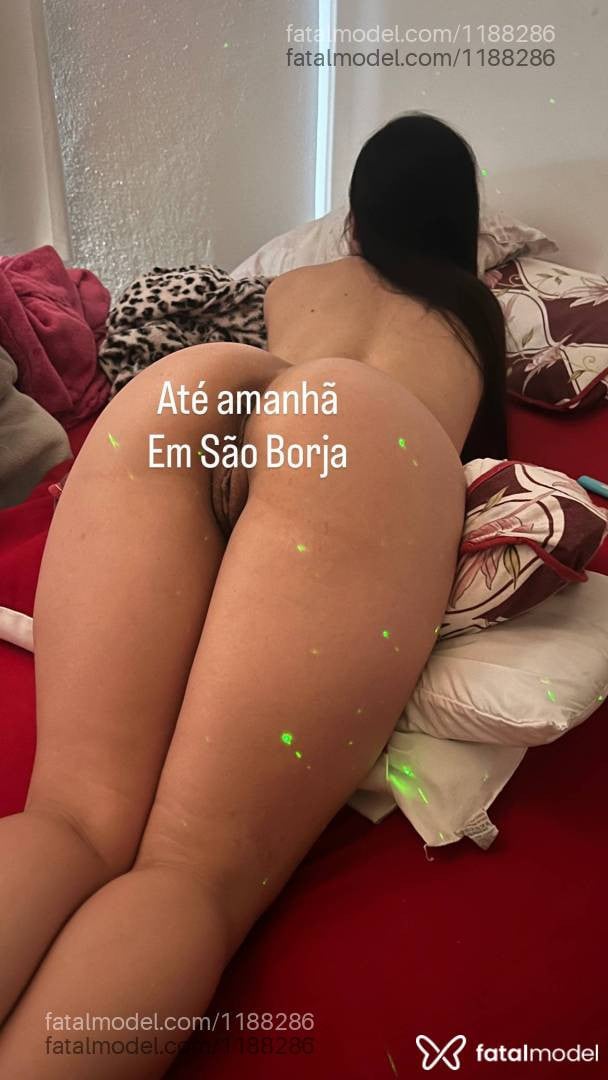 Acompanhante mulher com cabelo castanho de olhos castanhos - Jadi Souza