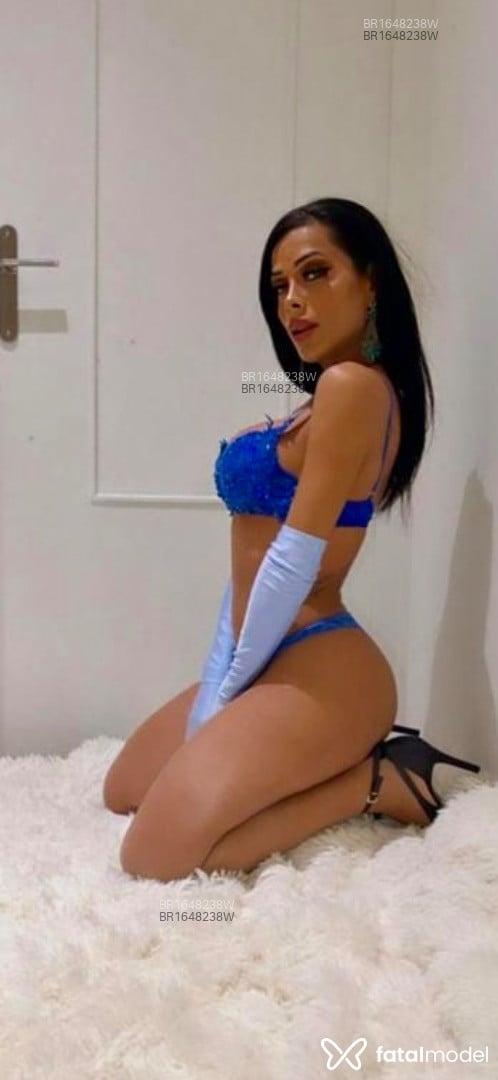 Acompanhante mulher trans com cabelo castanho de olhos pretos em Passo Fundo - Renatinhaaa