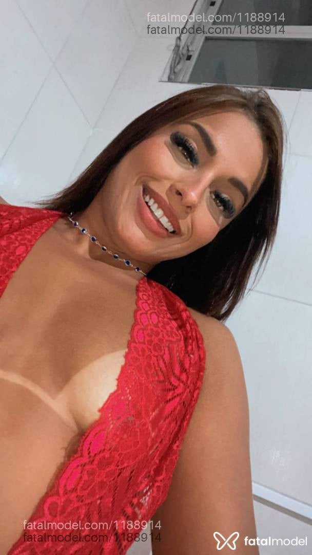 Acompanhante mulher morena (o) de olhos mel - Nicolly