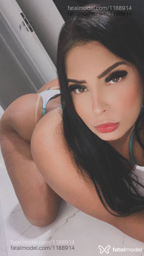Acompanhante mulher morena (o) de olhos mel - Nicolly