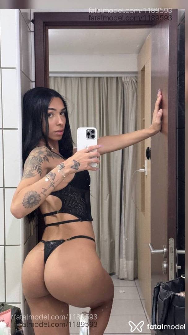 Acompanhante mulher trans morena (o) de olhos mel em Itaperuna - CAMILLA