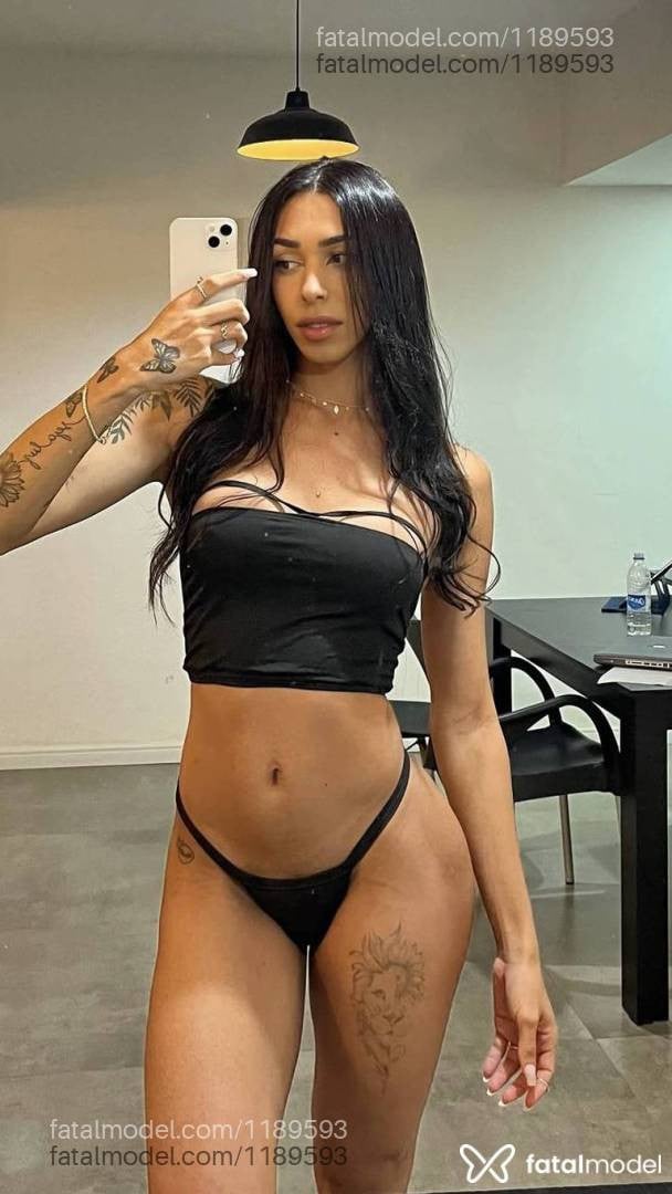 Acompanhante mulher trans morena (o) de olhos mel - CAMILLA