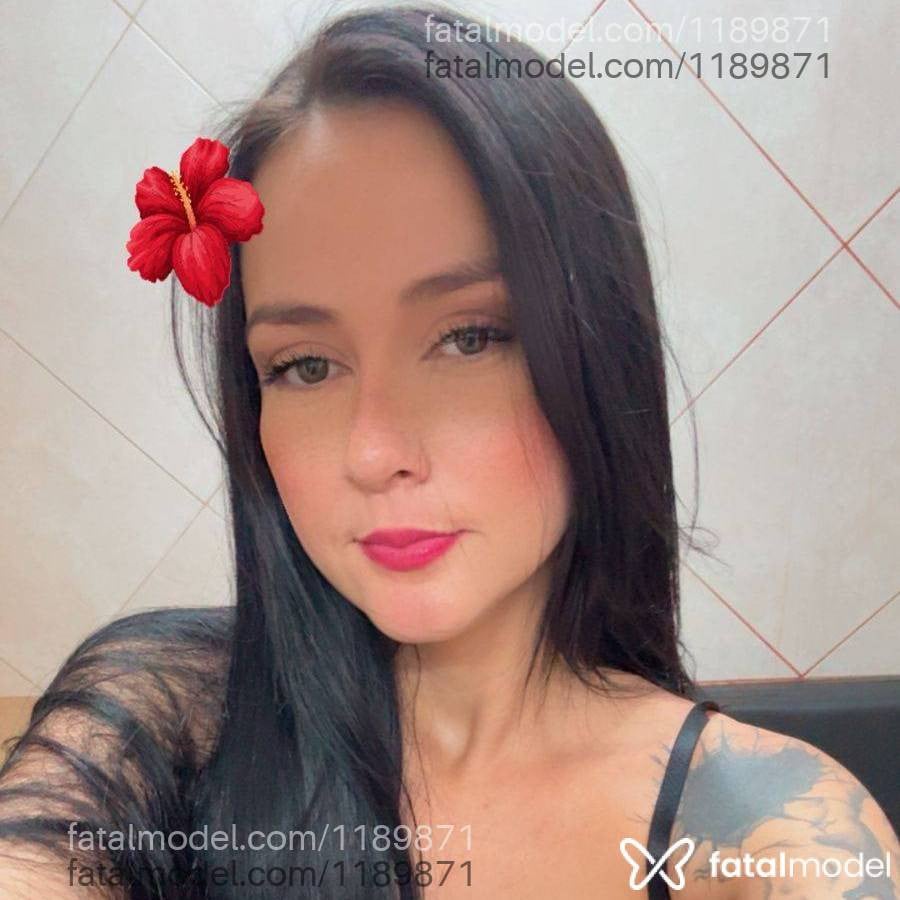 Acompanhante mulher morena (o) de olhos castanhos - Pietra