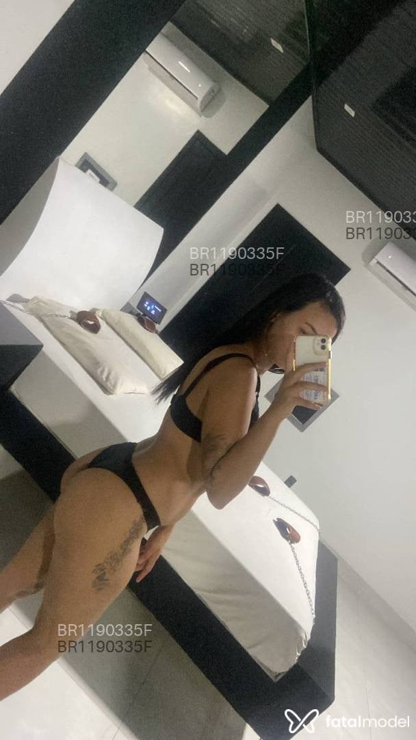 Acompanhante mulher morena (o) de olhos castanhos em Cacoal Acompanhante mulher morena (o) de olhos castanhos em Cacoal - Barbara santos