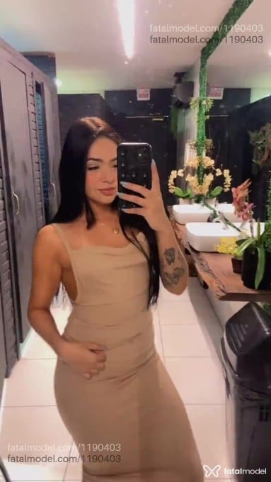 Acompanhante mulher morena (o) de olhos castanhos em Rio do Sul - Livia Sallow