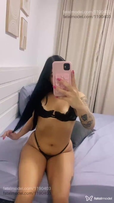 Acompanhante mulher morena (o) de olhos castanhos em Jaraguá do Sul - Livia Sallow