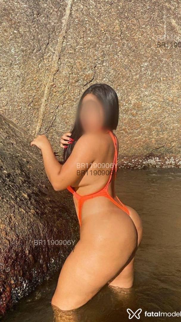 Acompanhante mulher morena (o) de olhos castanhos em Salvador - Gabi Kardashian