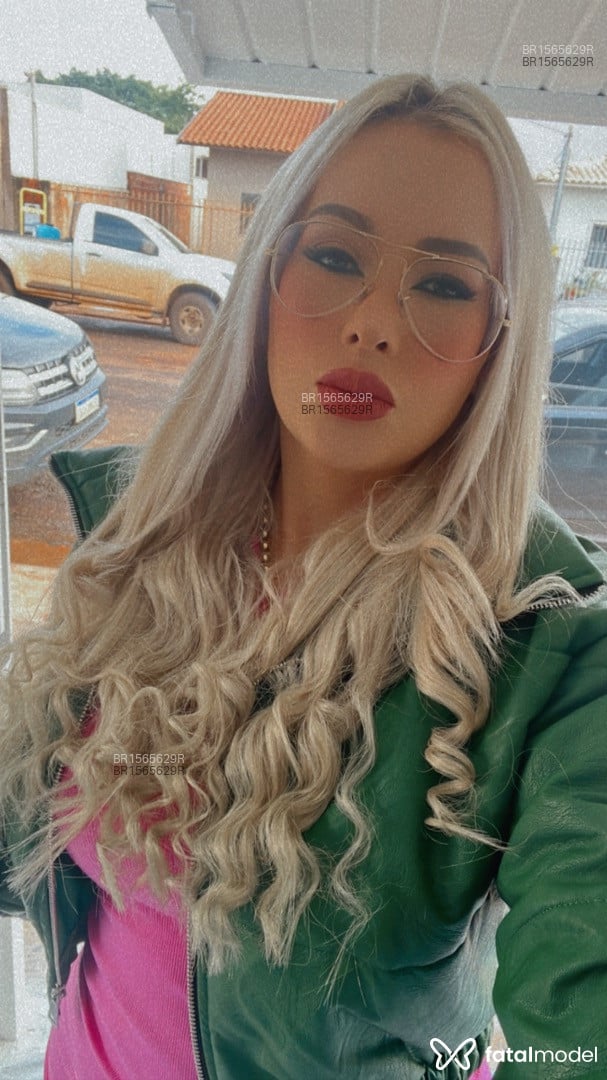 Acompanhante mulher loira (o) de olhos verdes em Cáceres - Maria Eduarda