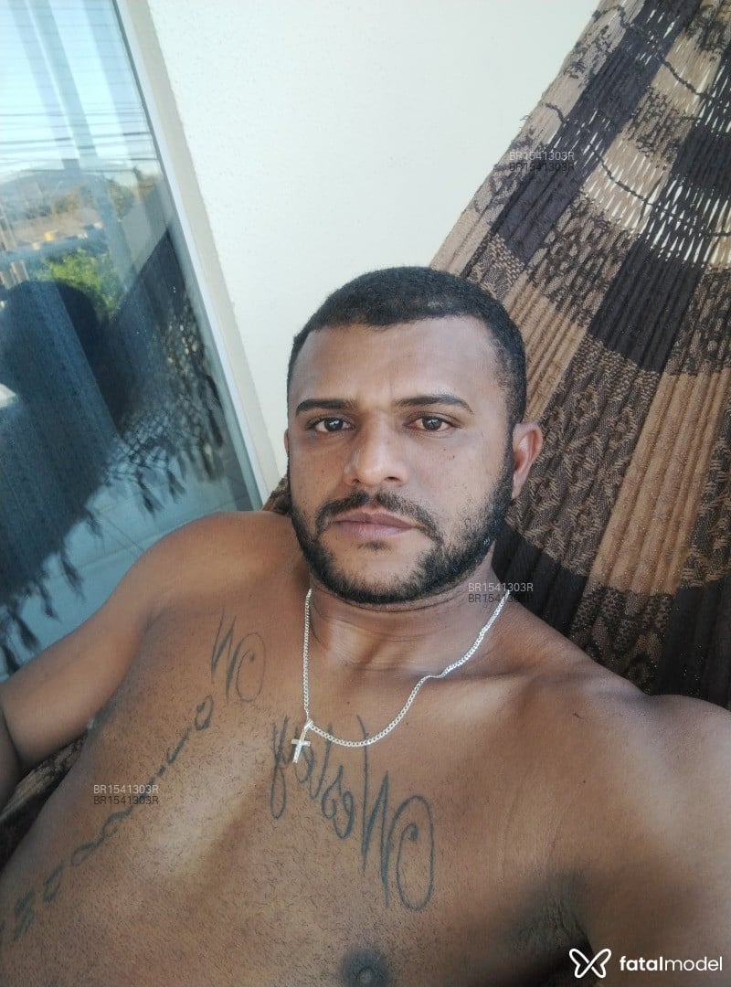 Acompanhante homem morena (o) de olhos castanhos em Cascavel - Ricardo