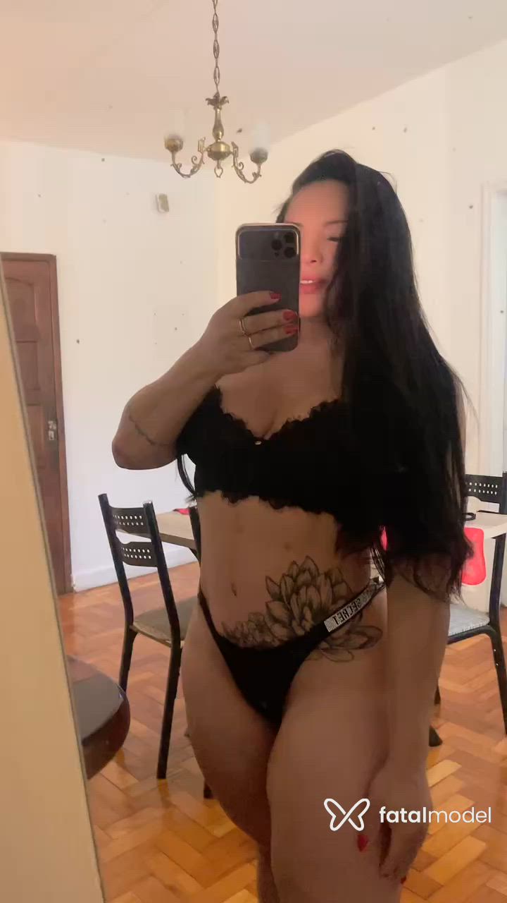 Acompanhante mulher com cabelo castanho de olhos castanhos - Paola oliveira