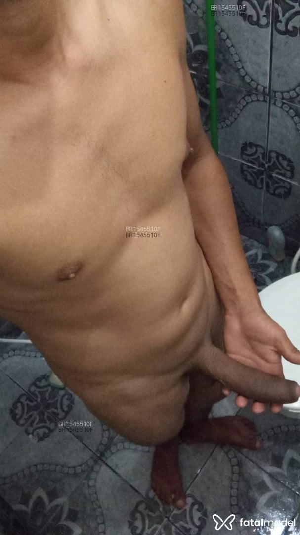 Acompanhante homem com cabelo castanho de olhos castanhos em São Carlos - LukasLm