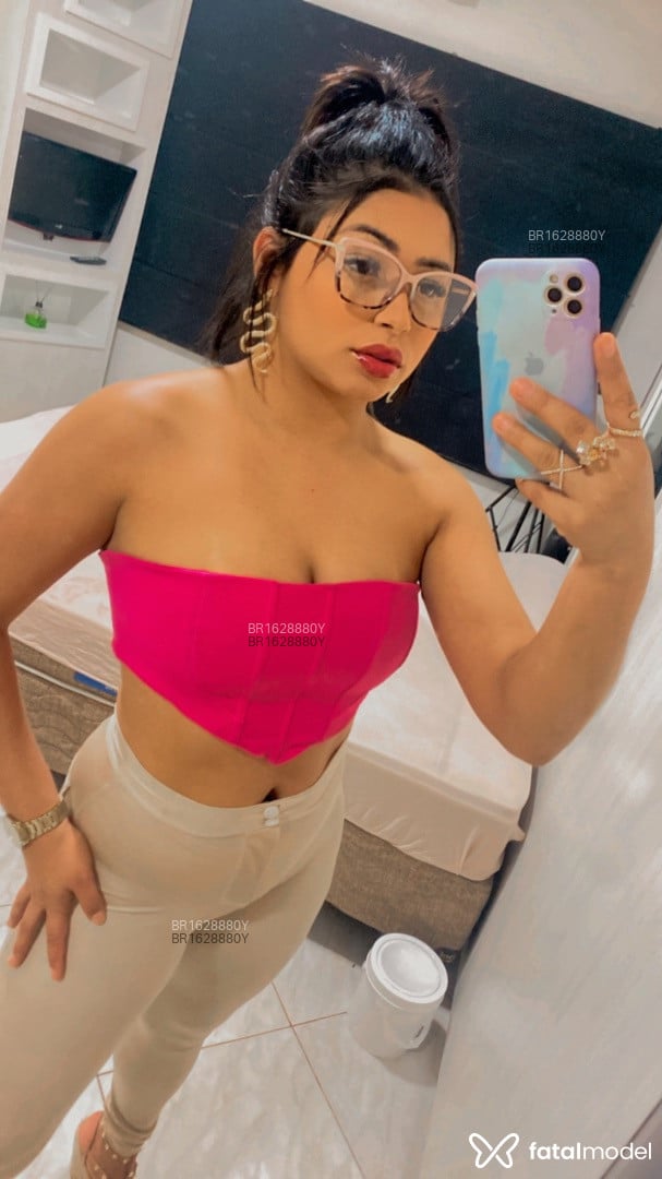 Acompanhante mulher com cabelo castanho de olhos castanhos em Rondonópolis - Sara lins cortez