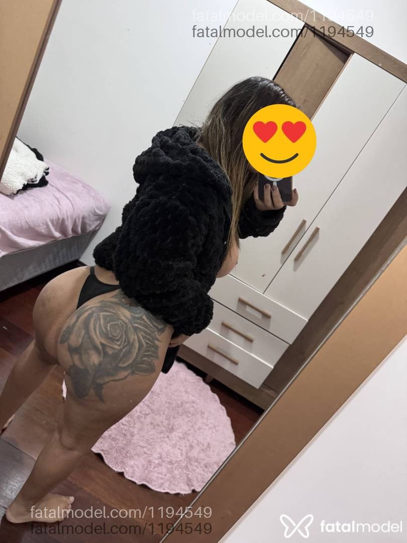 Acompanhante mulher com cabelo colorido de olhos mel em Erechim - Danielle sousa