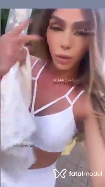 Acompanhante mulher trans morena (o) de olhos castanhos em Goiânia - Fer Ambrósio