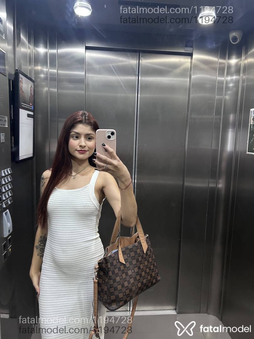Acompanhante mulher ruiva (o) de olhos castanhos em Goiânia - Mariana Santos