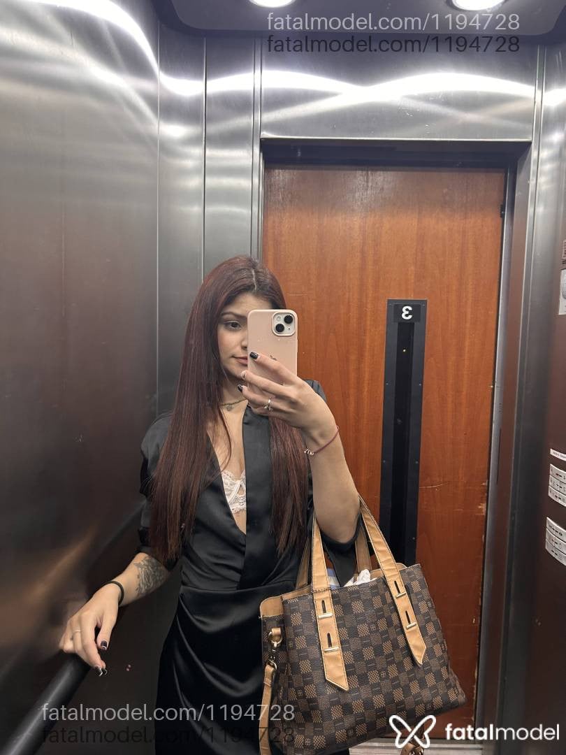 Acompanhante mulher ruiva (o) de olhos castanhos em Uberlândia - Mariana Santos