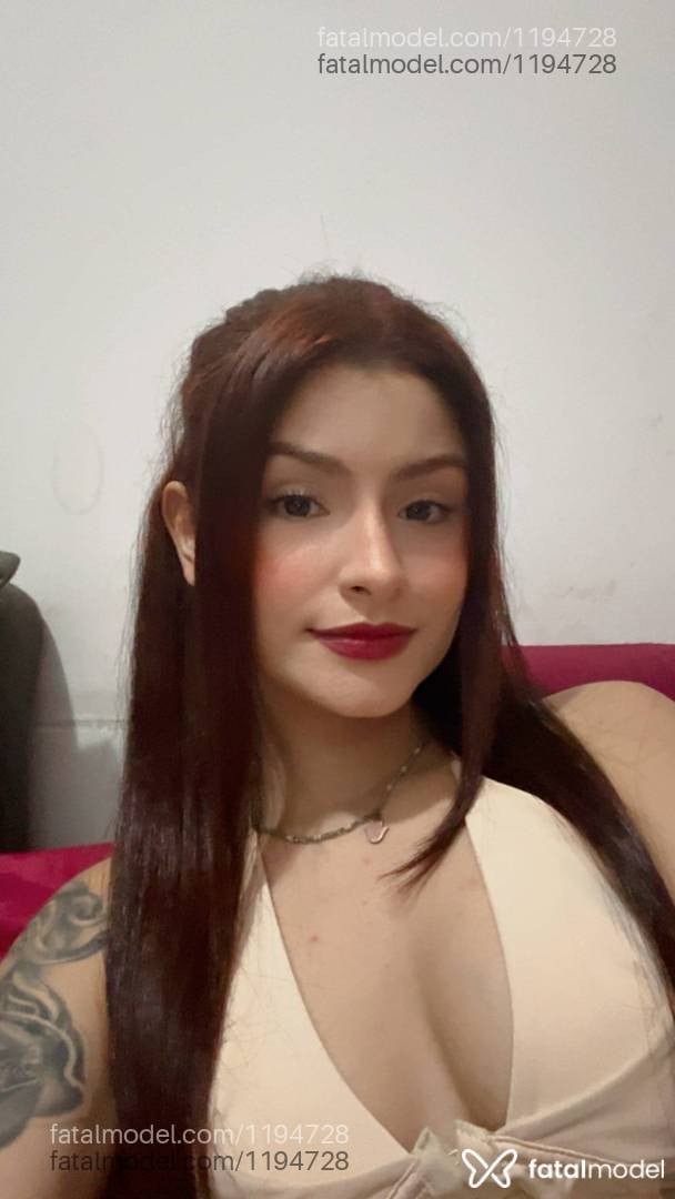 Acompanhante mulher ruiva (o) de olhos castanhos - Mariana Santos