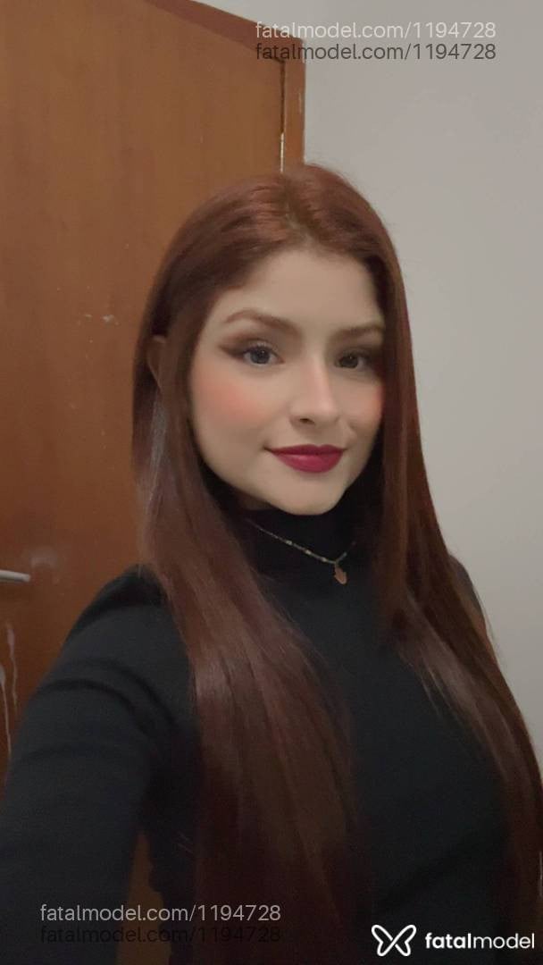Acompanhante mulher ruiva (o) de olhos castanhos - Mariana Santos