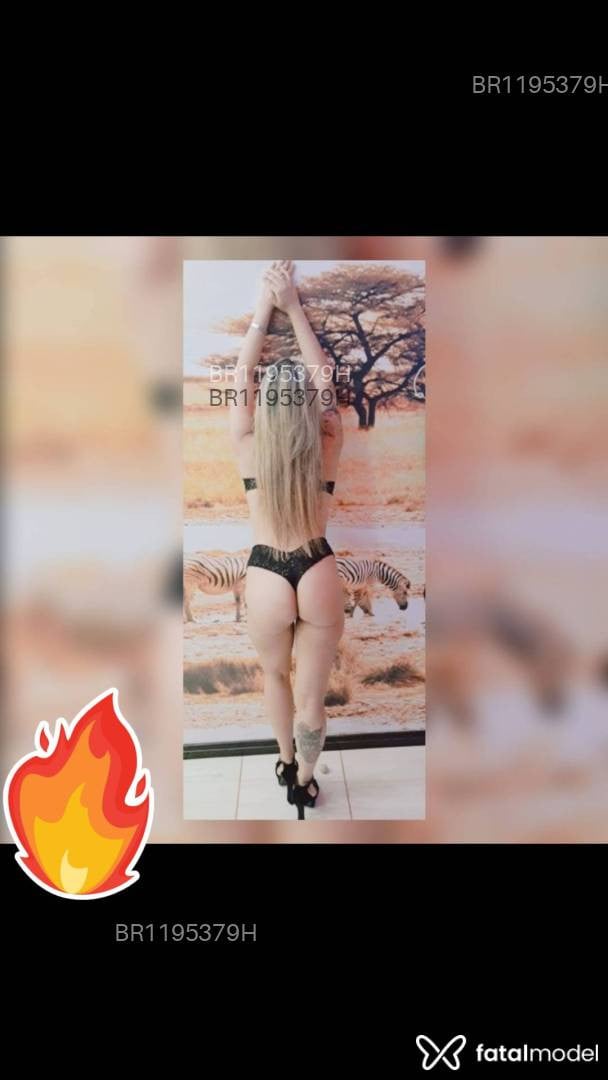 Acompanhante mulher loira (o) de olhos castanhos em Jaboticabal - Paolla