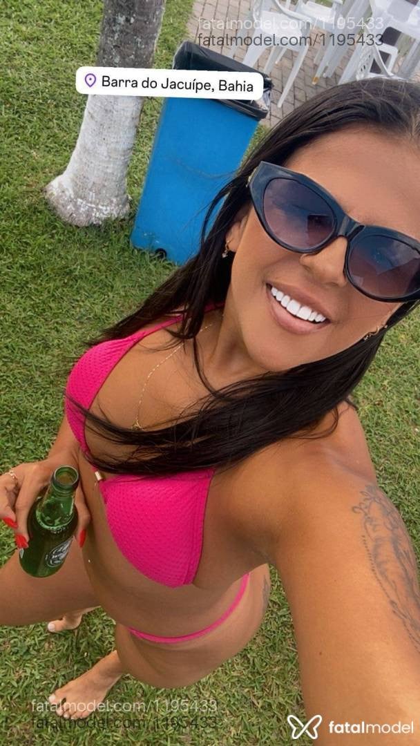 Acompanhante mulher morena (o) de olhos castanhos em Salvador - Cristina