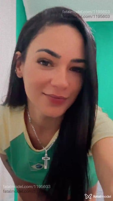 Acompanhante mulher morena (o) de olhos castanhos em Garanhuns - Ravenna