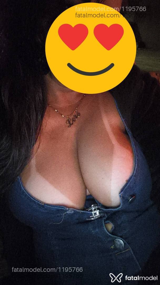 Acompanhante mulher com cabelo castanho de olhos castanhos em Vilhena - BAXINHA