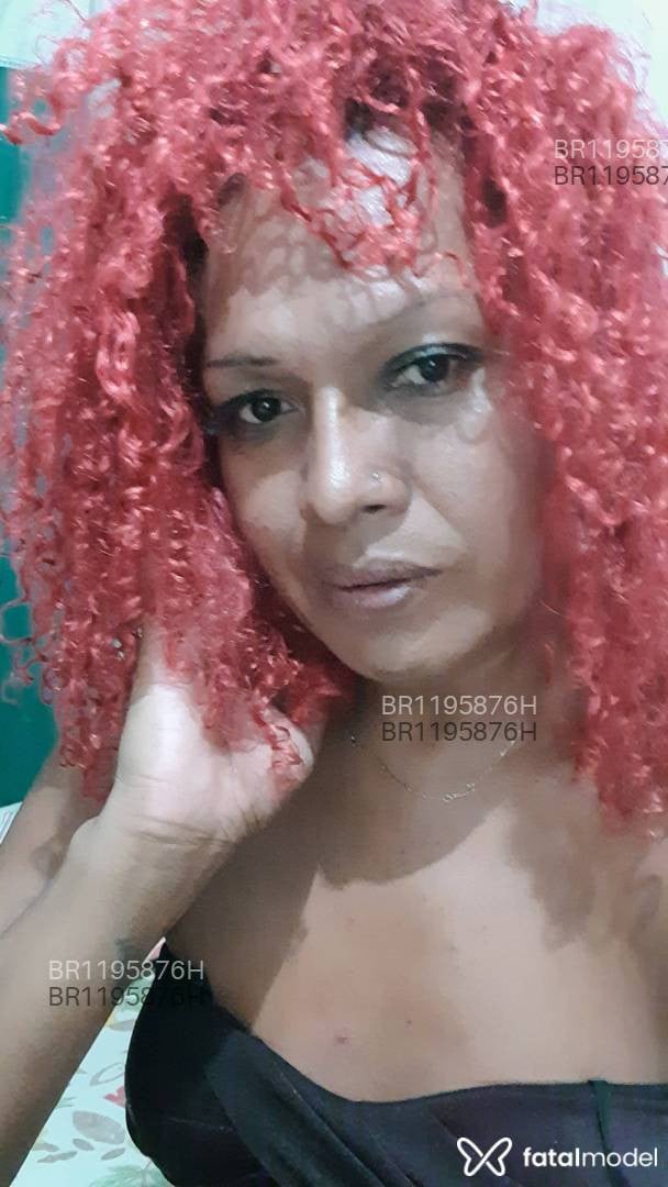 Acompanhante mulher trans ruiva (o) de olhos castanhos em Cáceres - Melissa mel