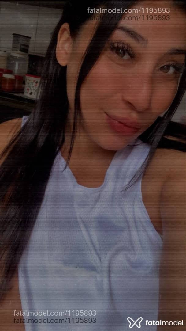 Acompanhante mulher com cabelo castanho de olhos mel - Rebecca