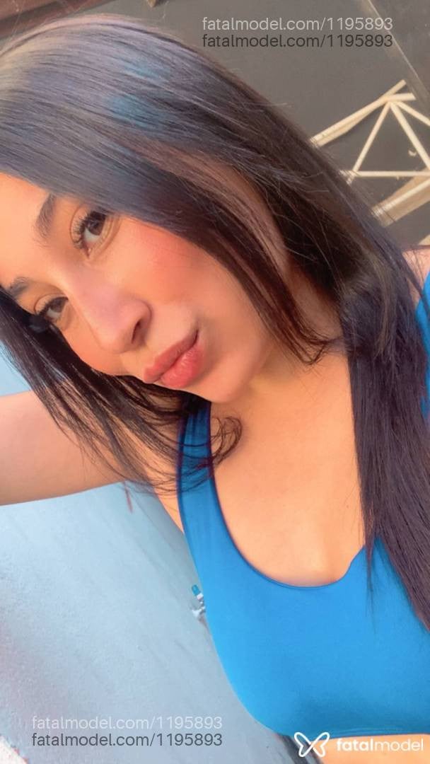 Acompanhante mulher com cabelo castanho de olhos mel - Rebecca
