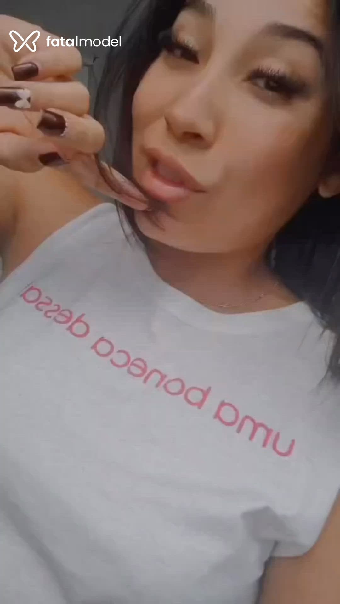 Acompanhante mulher com cabelo castanho de olhos mel - Rebecca