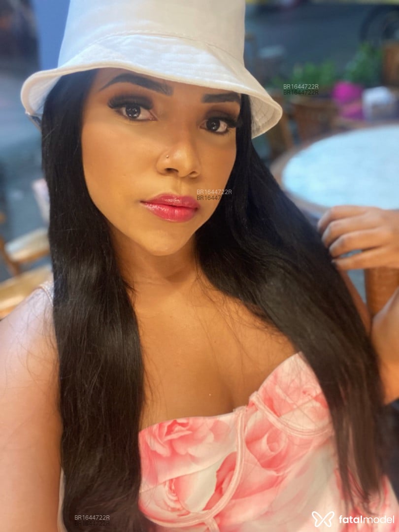 Acompanhante mulher morena (o) de olhos castanhos em Rio de Janeiro - Glenda Ferraz
