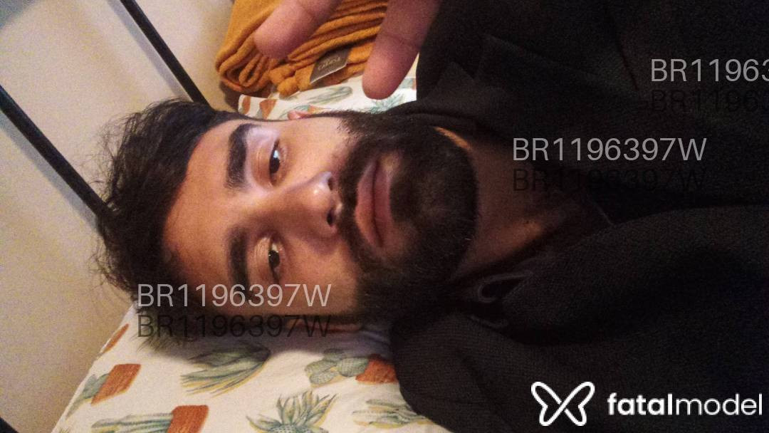 Acompanhante homem com cabelo castanho de olhos castanhos em Porto Alegre - Lucas Ribeiro