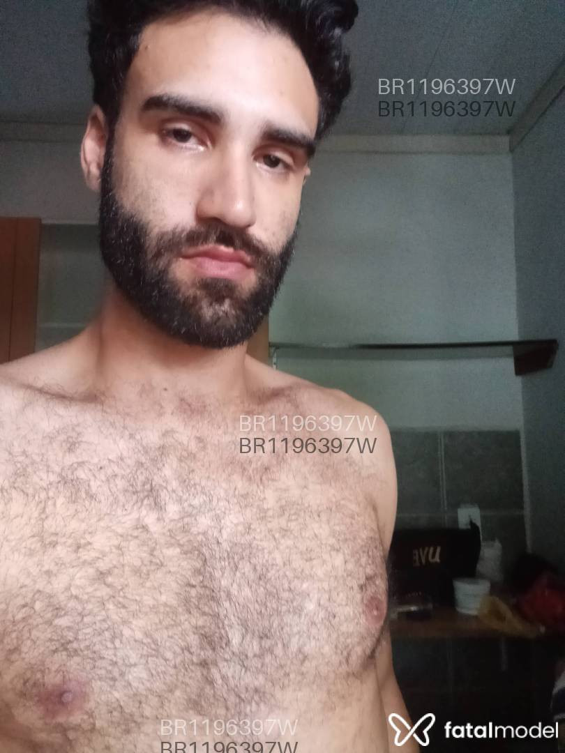 Acompanhante homem com cabelo castanho de olhos castanhos em Porto Alegre - Lucas Ribeiro
