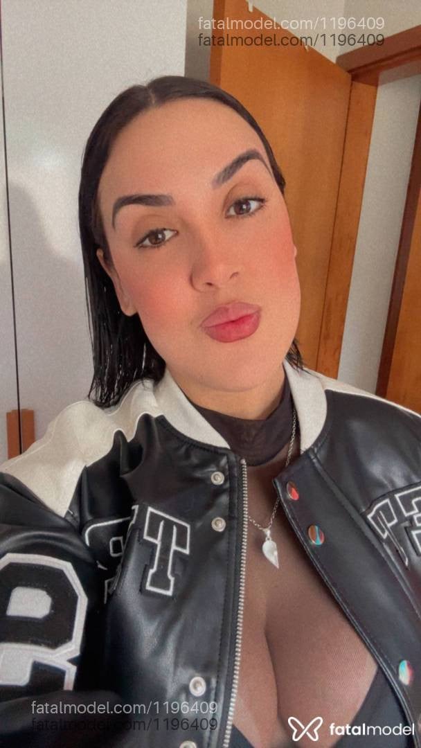 Acompanhante mulher morena (o) de olhos castanhos - ágatha Moreira