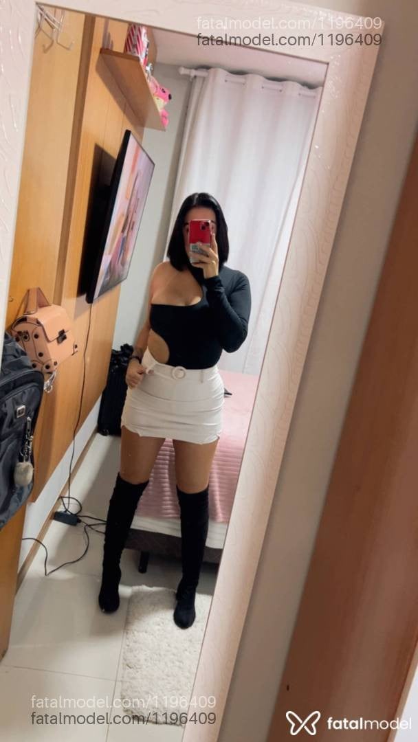 Acompanhante mulher morena (o) de olhos castanhos - ágatha Moreira