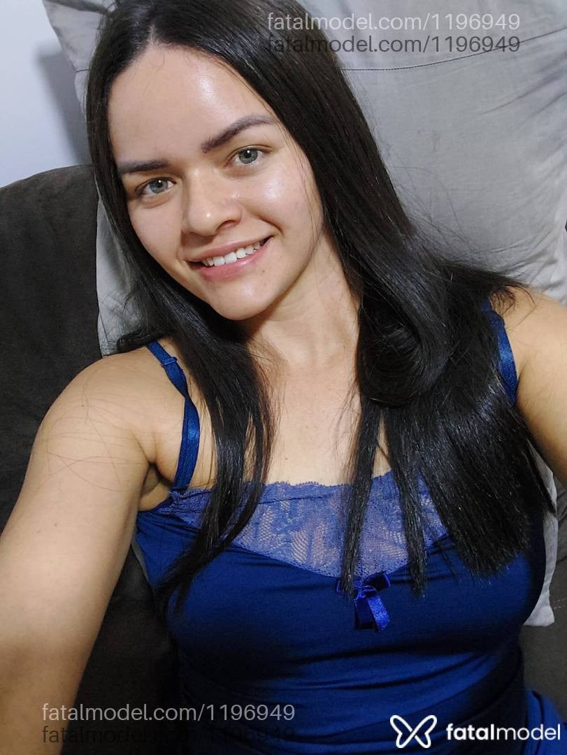 Acompanhante mulher loira (o) de olhos azuis - YSA MODELLO