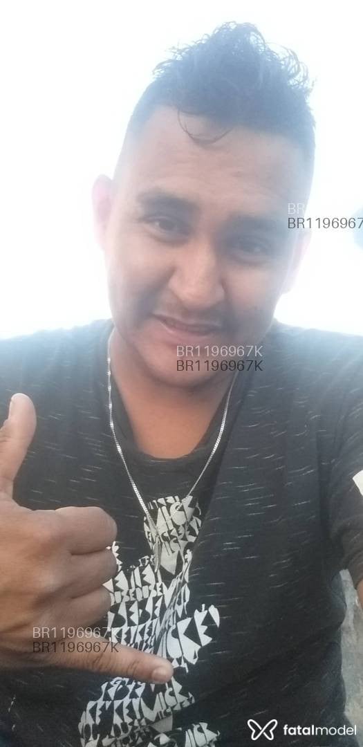 Acompanhante homem morena (o) de olhos castanhos em Campinas - Sergio