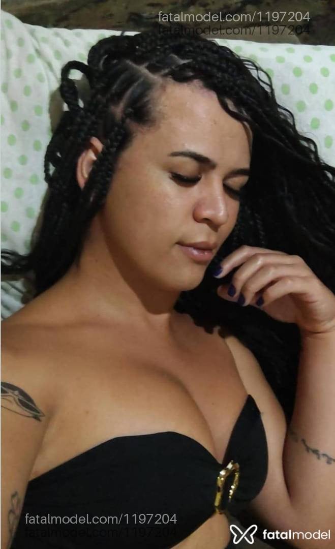 Acompanhante travesti morena (o) de olhos pretos - LYSA SWAROVIS