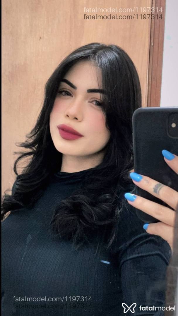 Acompanhante mulher morena (o) de olhos verdes - Samira Collut Acompanhante mulher morena (o) de olhos verdes - Samira Collut