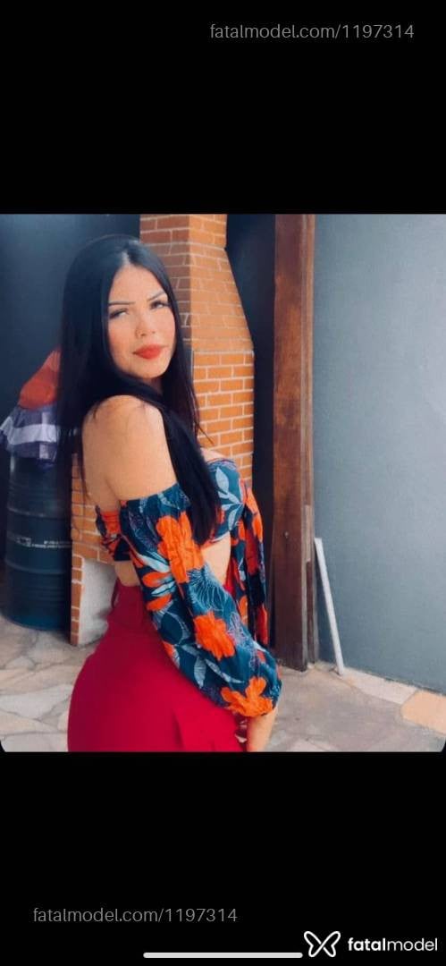 Acompanhante mulher morena (o) de olhos verdes em Amparo - Samira Collut
