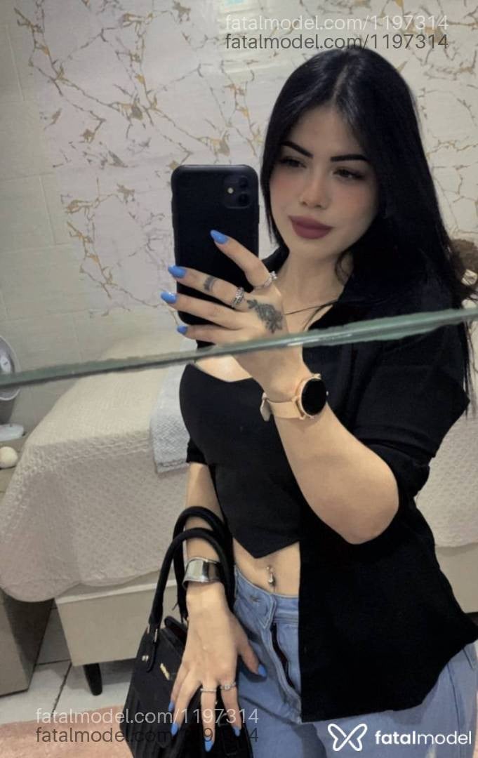 Acompanhante mulher morena (o) de olhos verdes - Samira Collut