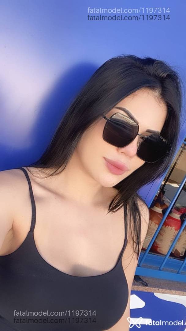 Acompanhante mulher morena (o) de olhos verdes - Samira Collut