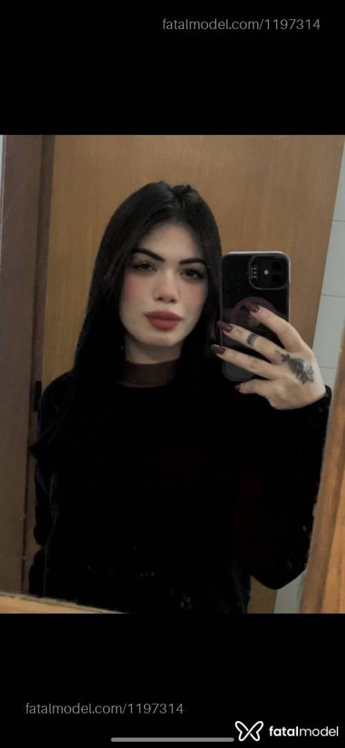 Acompanhante mulher morena (o) de olhos verdes - Samira Collut