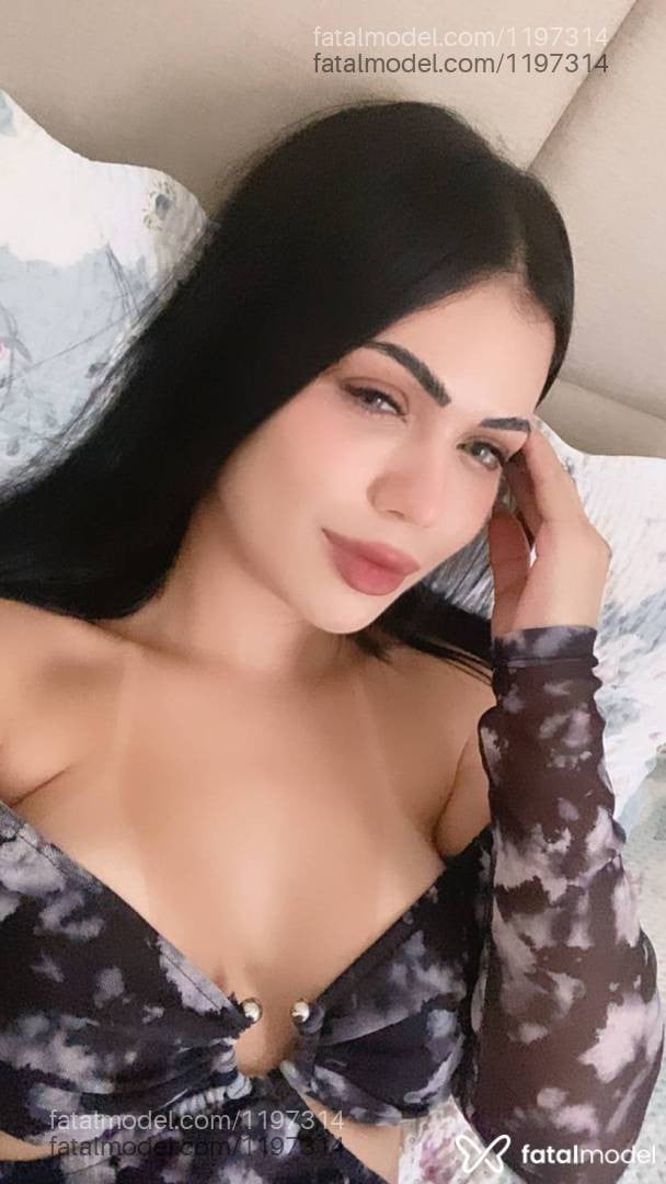 Acompanhante mulher morena (o) de olhos verdes - Samira Collut