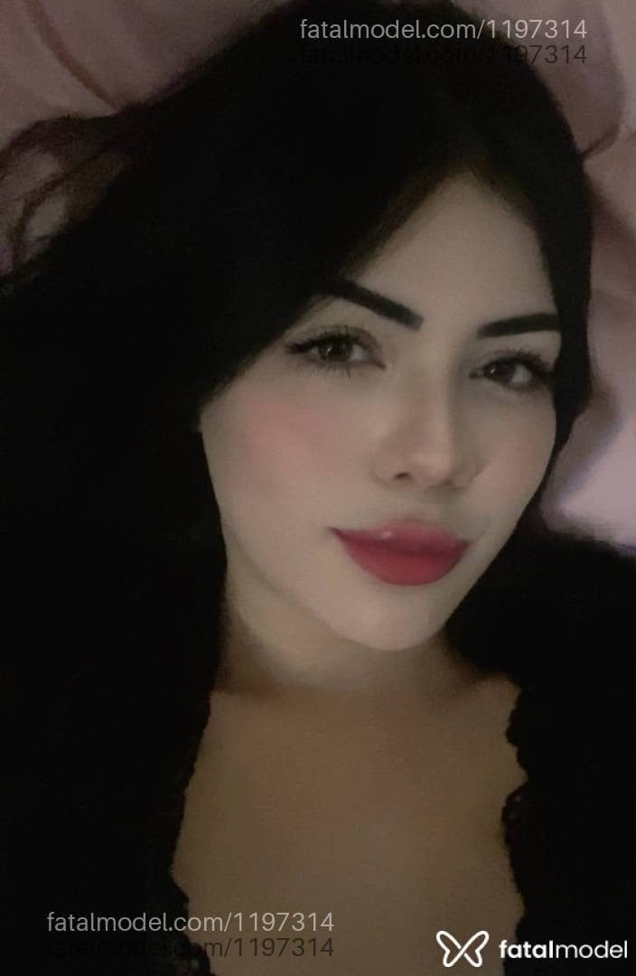 Acompanhante mulher morena (o) de olhos verdes - Samira Collut
