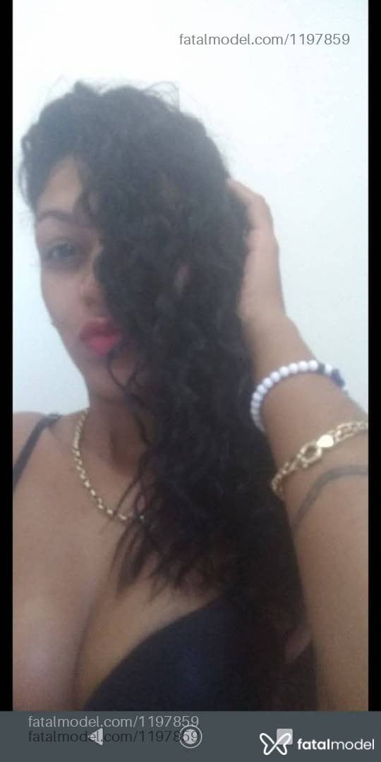 Acompanhante mulher com cabelo castanho de olhos pretos em Cuiabá Acompanhante mulher com cabelo castanho de olhos pretos em Cuiabá - Valkiria