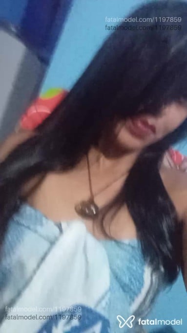 Acompanhante mulher com cabelo castanho de olhos pretos em Cuiabá Acompanhante mulher com cabelo castanho de olhos pretos em Cuiabá - Valkiria